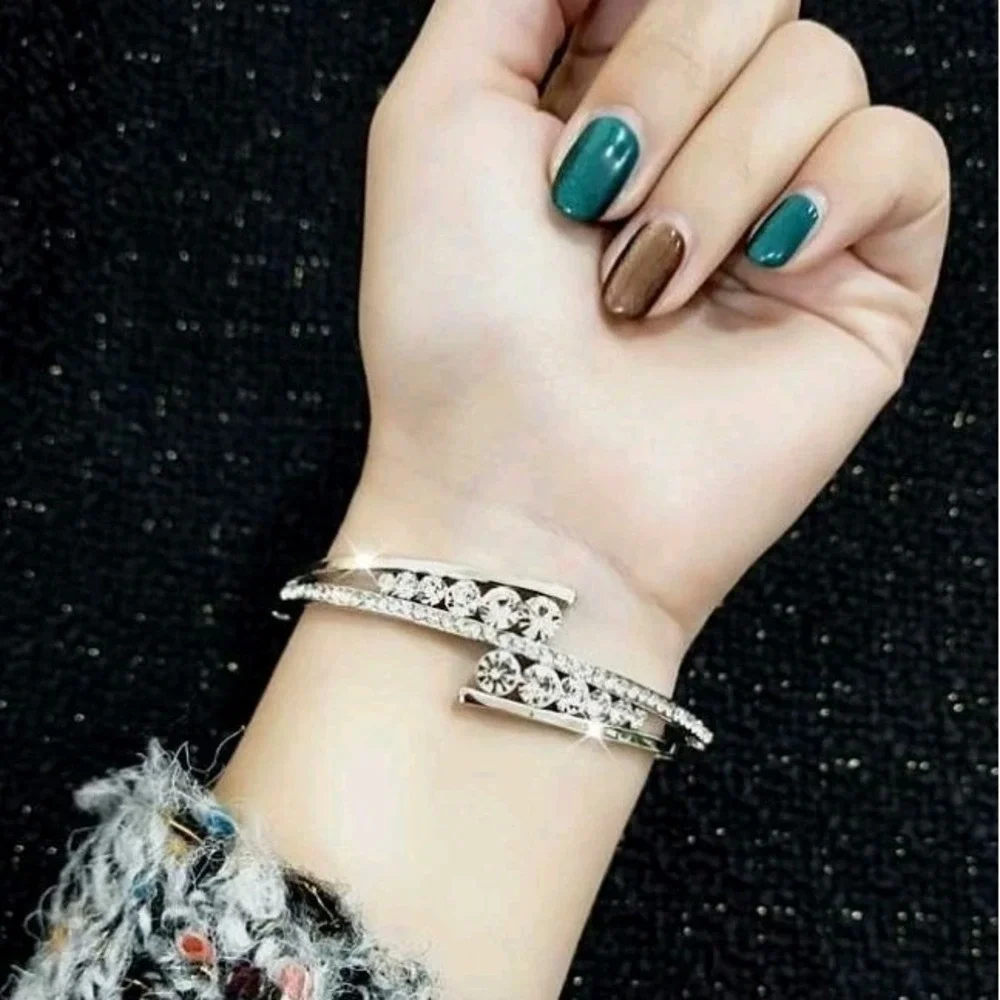 Menton Ezil Love Encounter Crystal Bypass Bangle Bracelet White Gold Plated